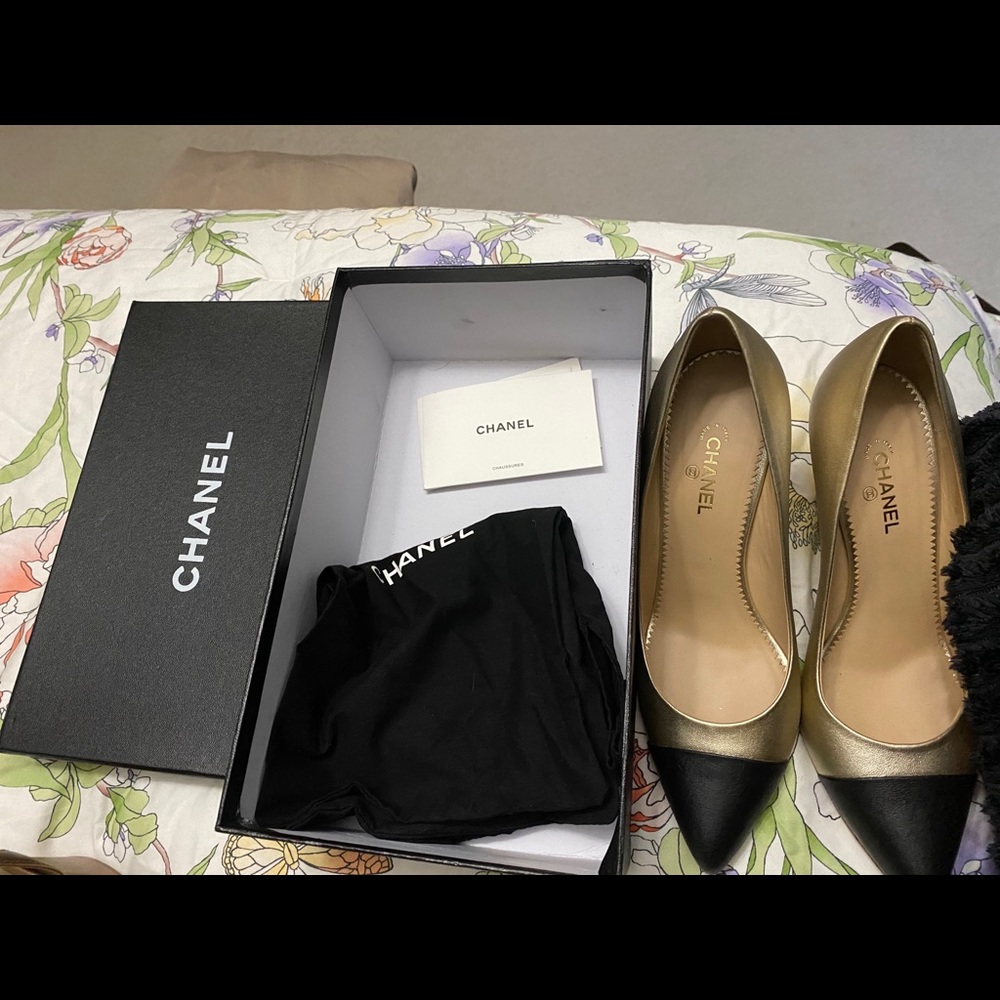 Chanel Gold and Black Pumps